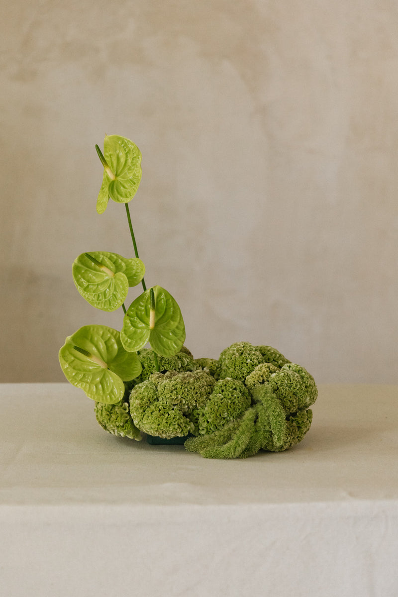 Escultura de flores verdes