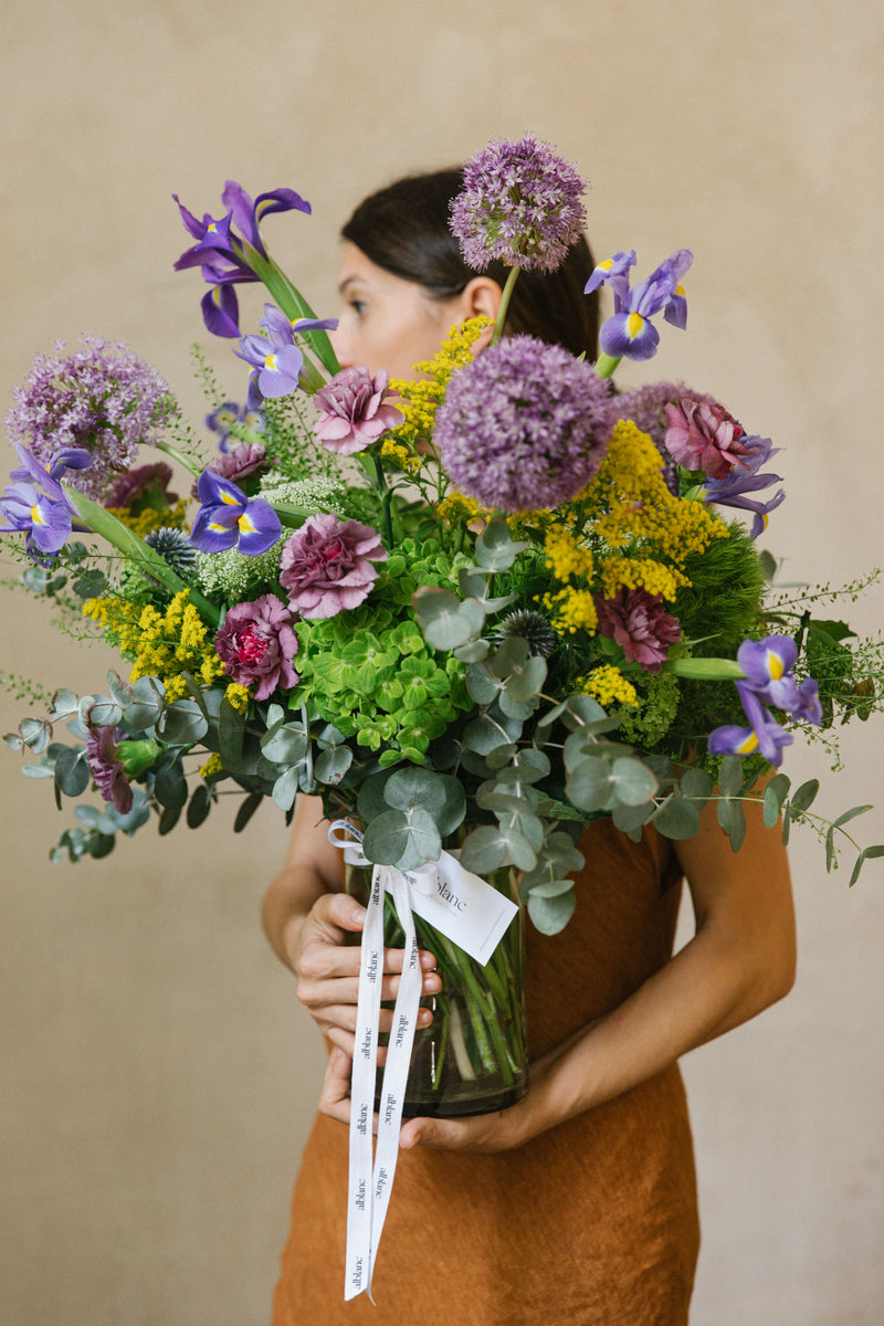 Bolsa de flores para recibir al nuevo bebé. Pack violeta