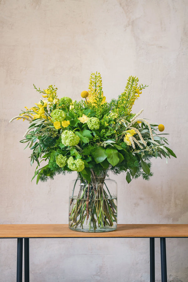 Taller de arreglos florales en jarrón
